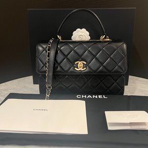 CHANEL Lambskin Quilted Trendy Medium CC Dual Handle Flap Bag